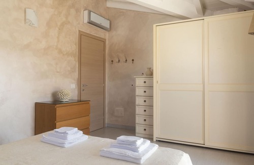 Budoni Apartment | Casa Colo' - Two Bedroom Apartment, Sleeps 5
