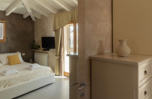 Budoni Apartment | Casa Colo' - Two Bedroom Apartment, Sleeps 5