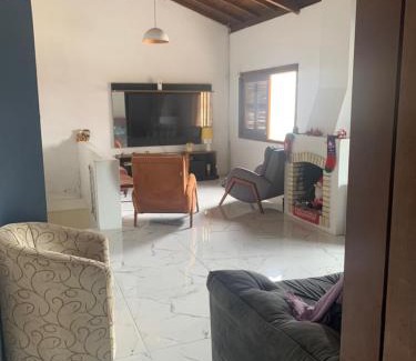 Tramandai House | Casa com 4 quartos e piscina pra aproveitar