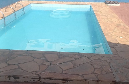 Nasser House | Casa com Piscina, 3 Qtos, Cabe 10 Pessoas. Próximo ao Shopping Campo Grande