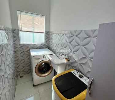 Jardim Casablanca House | Casa com piscina, 700M da praia