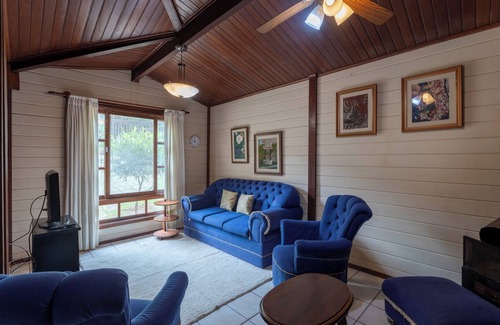 Mairipora House | Casa com piscina, churrasqueira, Wi-Fi e garagem