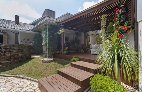 Pinheirinho Ski Chalet | Casa com piscina, churrasq e Wi-Fi em Criciúma/SC
