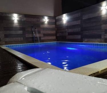 Zimbros House | Casa com piscina em Zimbros