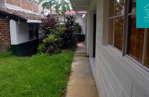 Ahuachapan House | Casa completa, 8 Invitados, 3 recamaras, 2 banios, Extra invitados 10.00 por dia