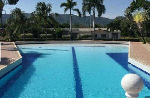 Flandes House | Casa con Piscina Privada y Jacuzzi