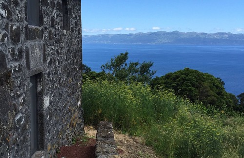 Pico House | Casa da TerraltaView Pico Island Superb View over the São Jorge Azores Canal
