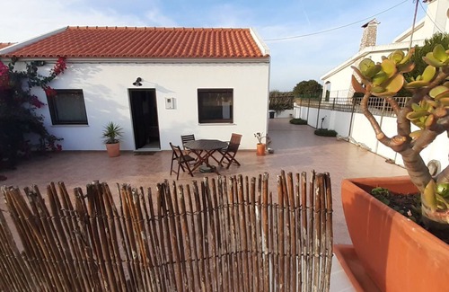 Sagres Villa | Casa da Horta - quiet area 7 minutes walk from the beach!