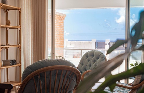 Prazeres Apartment | Casa da Maresia - The Seaside Escape