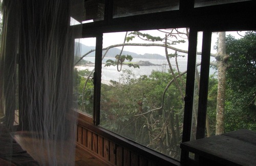 Pantano do Sul House | Casa da Marilia on Matadeiro beach, woods overlooking the sea and peace