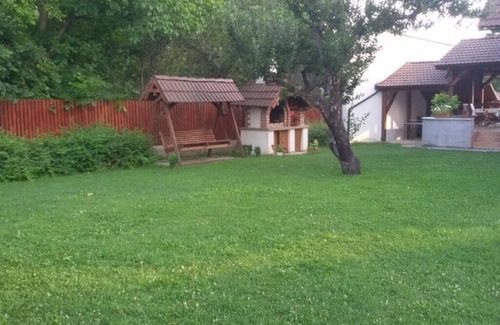 Covasna House | Casa Dancs – Cozy 4-Bedroom House in Covasna