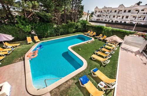 Santa Eulalia Villa | Casa Das Amendoeiras. Popular for stag & hens as well as a family favourite! 🥳