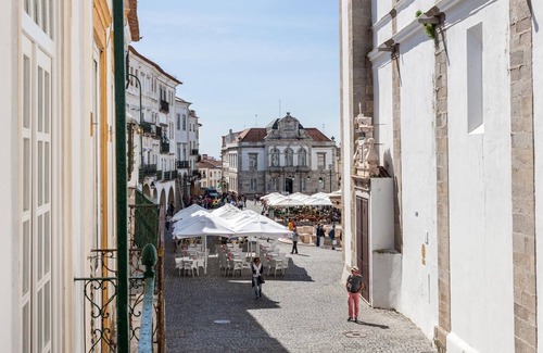 Evora Apartment | Casa das Arcadas - GARAGE free - Praça de Giraldo - Historic Center