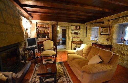 Medelo Hotel | Casa das Paredes