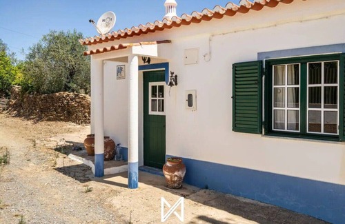 Santana de Cambas House | Casa Das Rosas - Historic Family Home