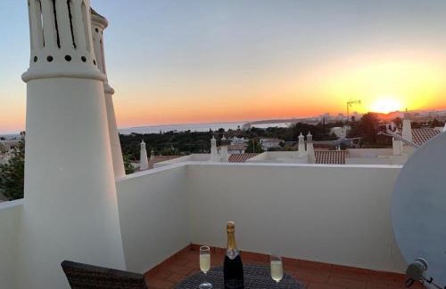 Lagoa House | Casa das Roseiras