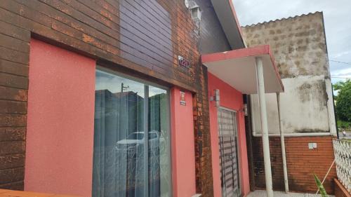 Corumba House | Casa de 90m2 toda sua aconchegante e central