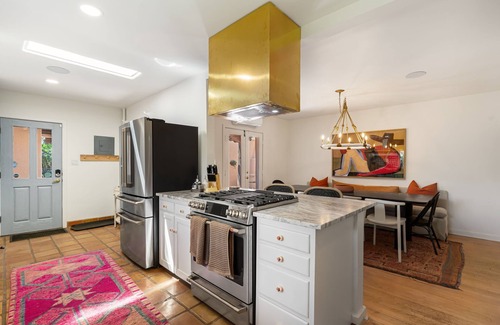 Northeast Santa Fe House | "Casa de Artist" Charming Downtown Adobe Home. Heart of SantaFe Walk to Plaza