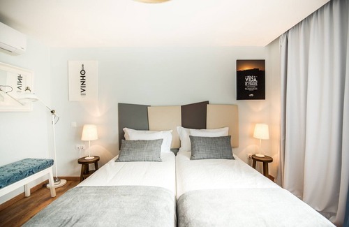 Arraiolos Apartment | Casa de Baco - Pool paradise with room to roam