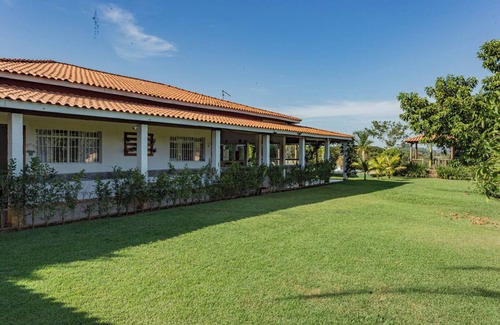Porto Feliz Ski Chalet | Casa de Campo c/Piscina e Wi-Fi em Gramadinho