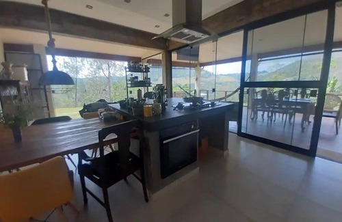 Jardim Sao Sebastiao Cottage | Casa de Campo no Alto da Montanha com Vista Privilegiada Condomínio em Amparo SP