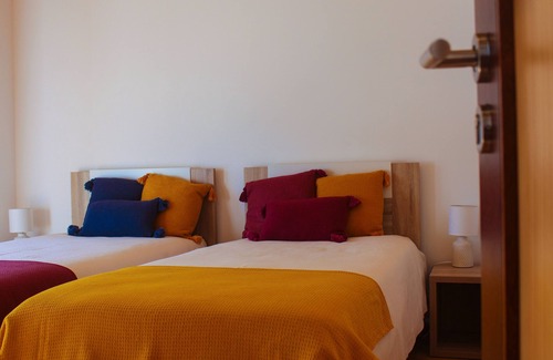 Gois Cottage | Casa de Campo Vale do Ceira, Quarto Twin. Na Bela e Pacata Vila de Góis