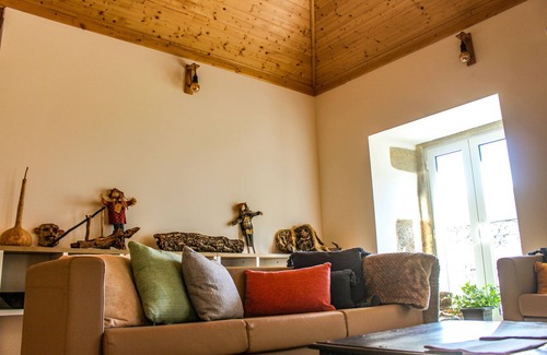 Gois Cottage | Casa de Campo Vale do Ceira, Quarto Familiar. Na Bela e Pacata Vila de Góis