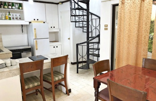 Mendez Crossing West Bed & Breakfast | Casa de Carlo