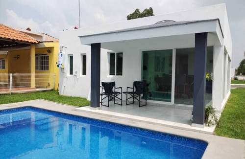 Tlajomulco de Zuniga House | Casa de Descanso con Alberca a 40 Mins de Guadalajara