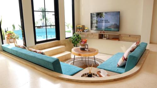 Padalarang House | Casa de Jingga - KBP with Aesthetic Pool, Fun for Family & Friends, Near Whoosh High Speed Train