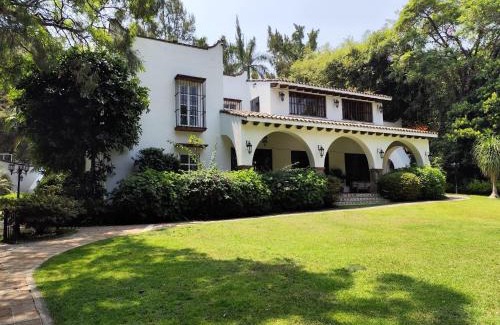 Rancho Cortes Hotel | Casa de las Conchas Cuernavaca