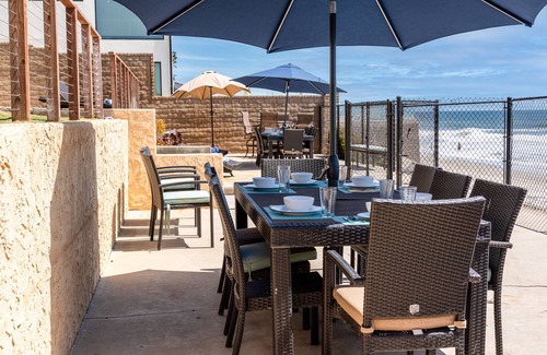 Carlsbad Village House | Casa De Los Sueños - Located on the Beach