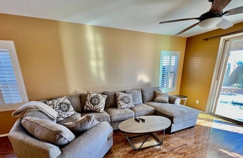 Gold Canyon House | Casa De Oro, Gateway to the Superstition Mountains