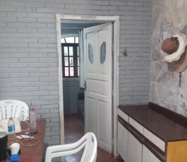 Sao Francisco do Sul House | CASA DE PRAIA,750M DA PRAIA, TIPO CABANA, RÚSTICA e CONFORTAVEL
