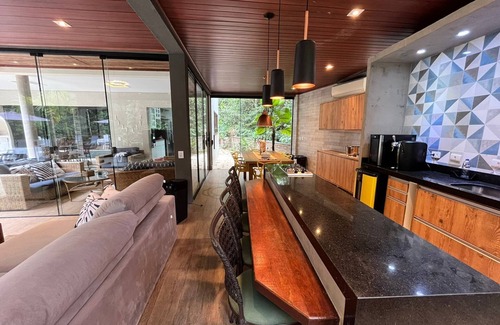 Guarutuba House | Casa de Praia de Bertioga com Piscina