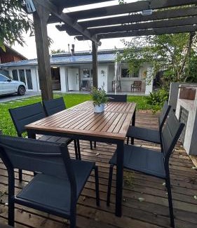 Daniela House | Casa de praia em Floripa - conforto e aconchego a 400m da praia