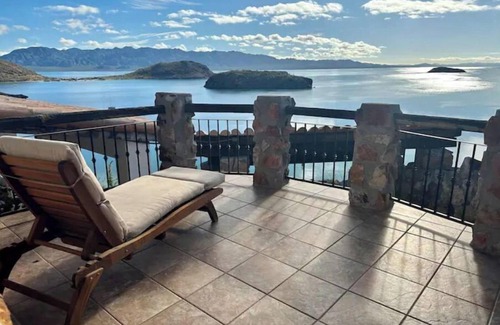 Mulege Villa | Casa De Roca Luxury Villa on the Bay of Concepcion