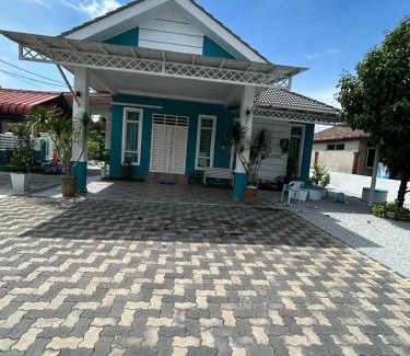 Kota Bharu House | Casa De Rose KUBANG KERIAN