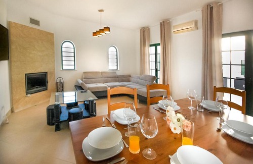 Albufeira Villa | Casa de Verão - Swimming Pool - Free WiFi - By Bedzy