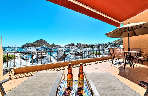 Centro Condo | Casa Deakins is Amazing & Best Location on The Marina