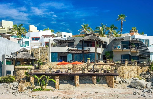 Cabo Bello Villa | Casa del Arco - Gorgeous Sunset Views and 5 minutes from downtown CSL!