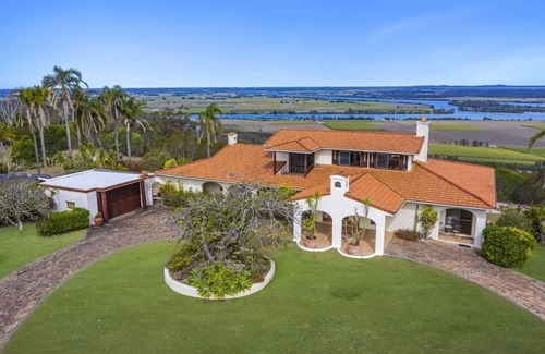 Ashby Heights Apartment | Casa Del Rio, Boasting 270 degrees views