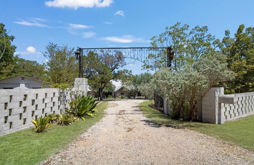 Bandera House | Casa del Rio River House