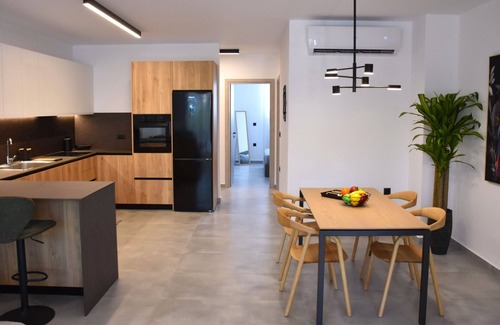 Paradisi Apartment | Casa di Pino B in Paradisi Square near Airport