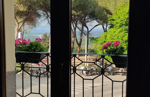 Soriano nel Cimino Apartment | Casa Divitia Accogliente Casa Costruita nei Primi del Secolo 900, Ristrutturata