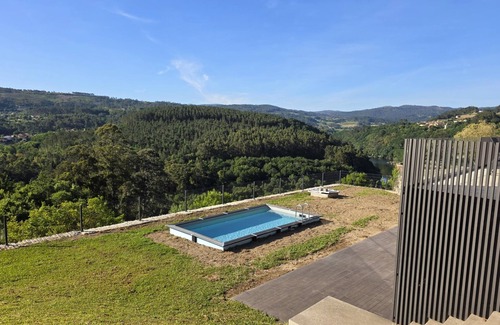 Vila Cottage | Casa do Barbeiro | Accommodation with River Views | Agro-tourism