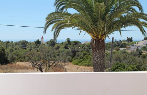 Carvoeiro House | Casa do Farol – Cozy Retreat with Special Rates in Low Season Algarve