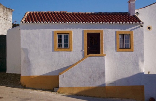 Carvalhal Benfeito House | Casa do Largo - Bed & Breakfast Basket