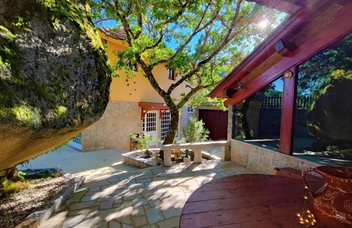 Castro Laboreiro Cottage | Casa do Penedo | Holiday Rental in Peneda-Gerês National Park