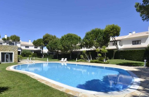 Charneca House | Casa do Pinhal II- Pool & Garden - CheckinHome